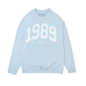 Taylor‎ Swift  Blue TS 1989 Print Crew Washed Sweatshirt new small